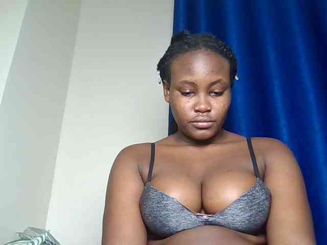 Horny-nasty-bitch webcam