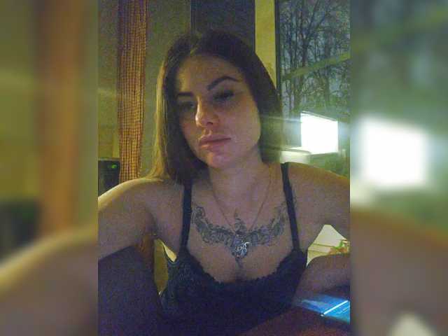 19Vika96's BongaCams show and profile