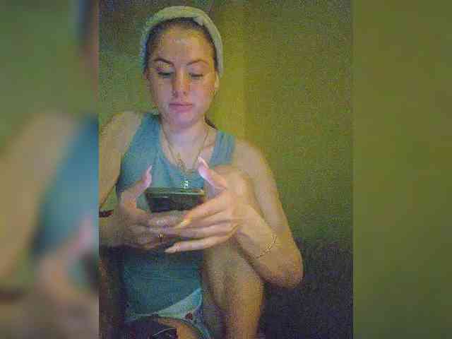 18Kriss18 webcam