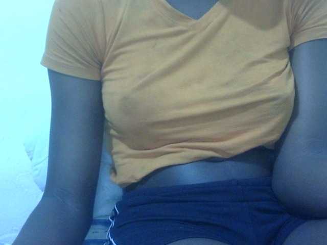 Marrie2's BongaCams show and profile