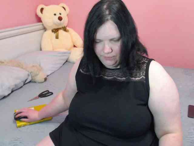 Alexandra-Ray Alexandra-Ray