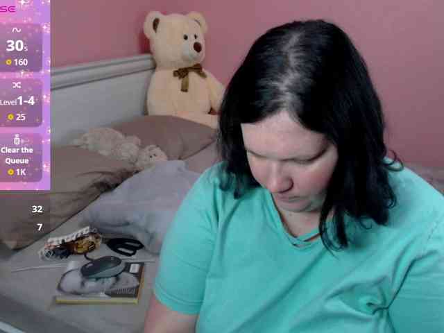 Alexandra-Ray Alexandra-Ray