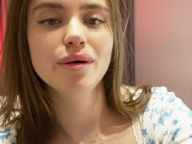 ChloeSpark's BongaCams show and profile