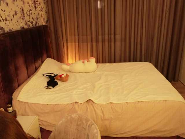 ChloeSpark's BongaCams show and profile