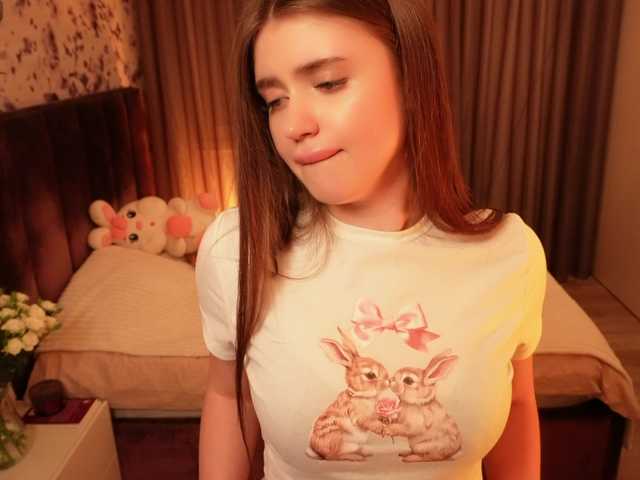 ChloeSpark's BongaCams show and profile