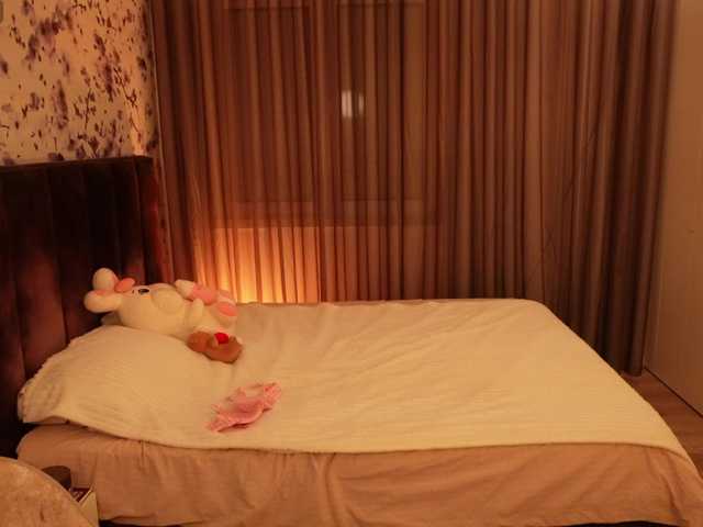 ChloeSpark's BongaCams show and profile