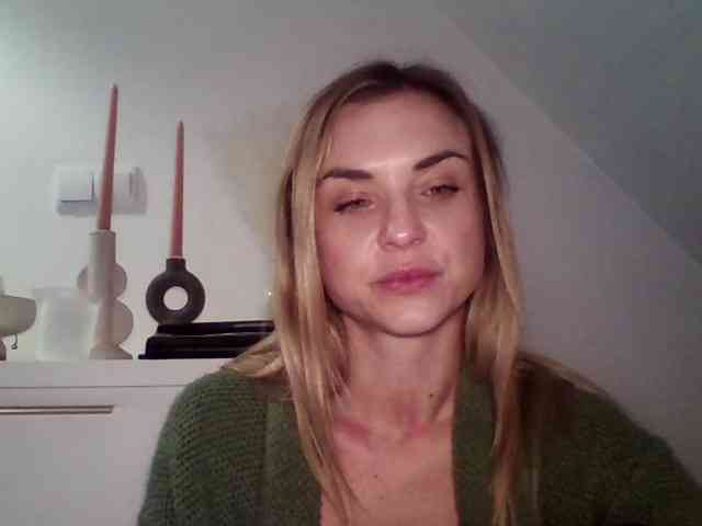 AshleyPerfect webcam