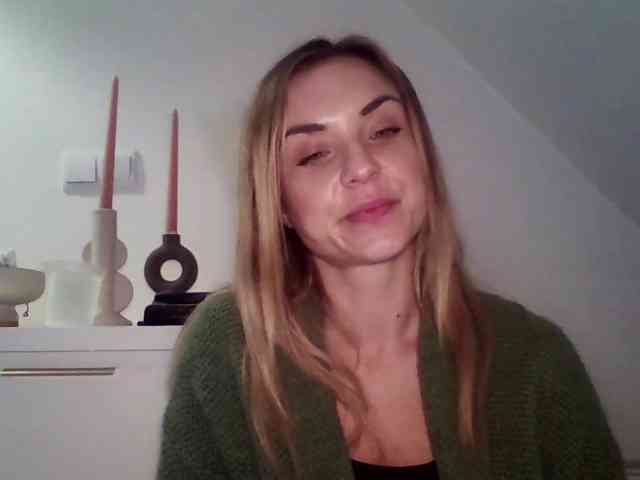 AshleyPerfect webcam