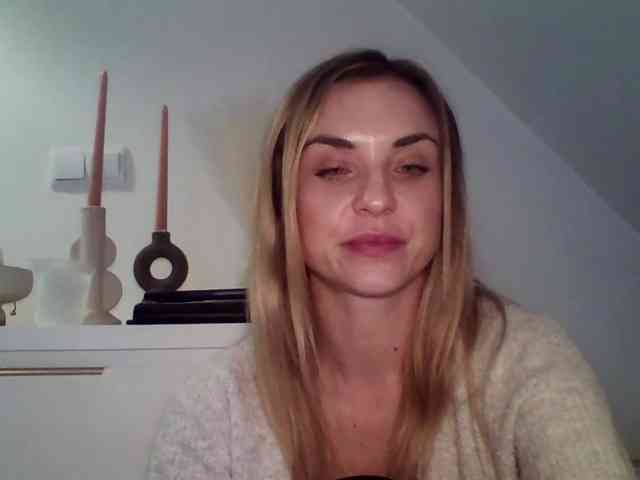 AshleyPerfect webcam