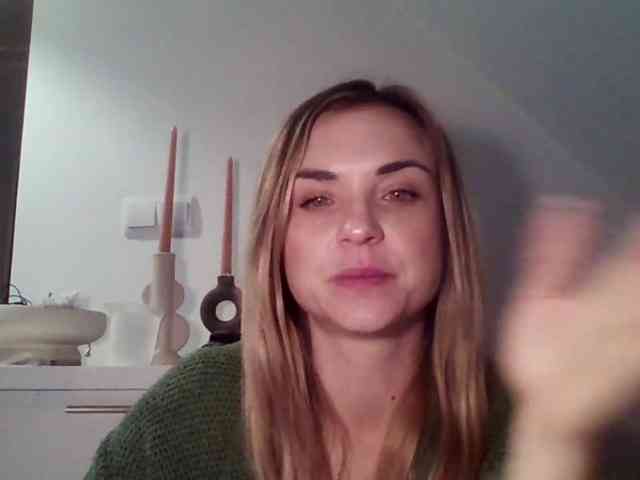 AshleyPerfect webcam