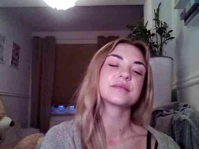 AshleyPerfect webcam