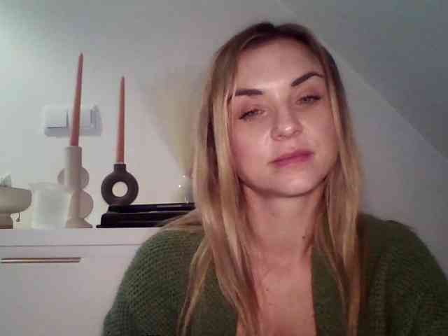 AshleyPerfect webcam