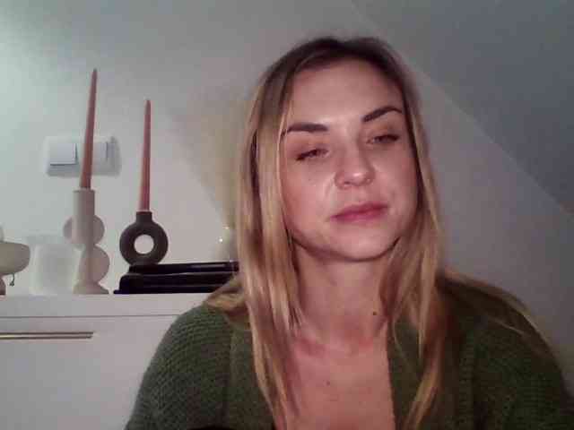 AshleyPerfect webcam