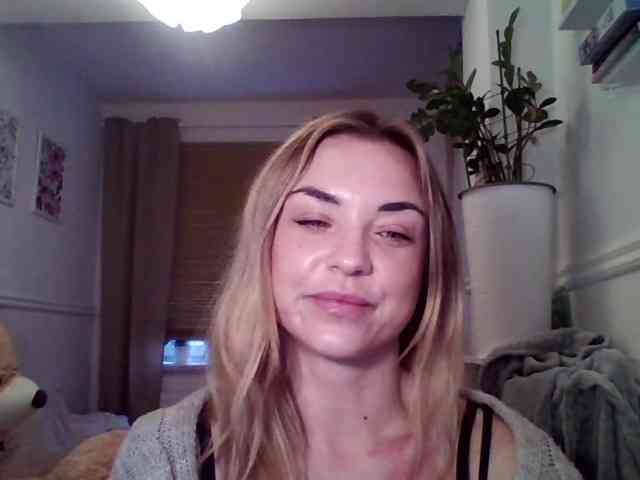 AshleyPerfect webcam