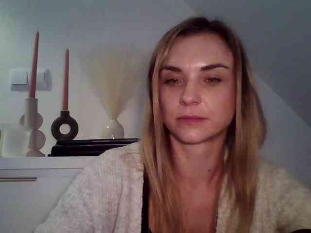 AshleyPerfect webcam