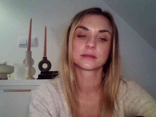 AshleyPerfect webcam