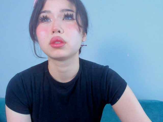 kimyjina's BongaCams show and profile