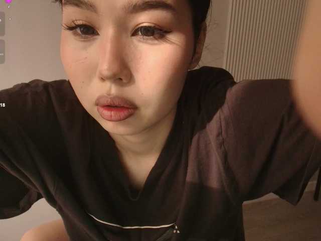 kimyjina's BongaCams show and profile