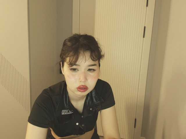 kimyjina's BongaCams show and profile