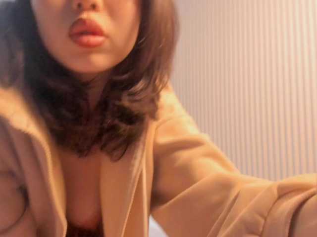 kimyjina's BongaCams show and profile