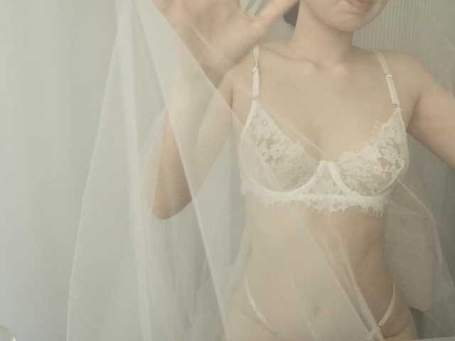 kimyjina's BongaCams show and profile