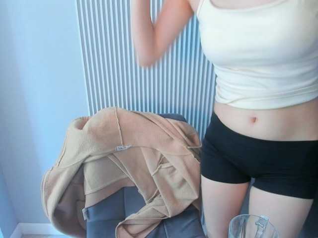 kimyjina's BongaCams show and profile