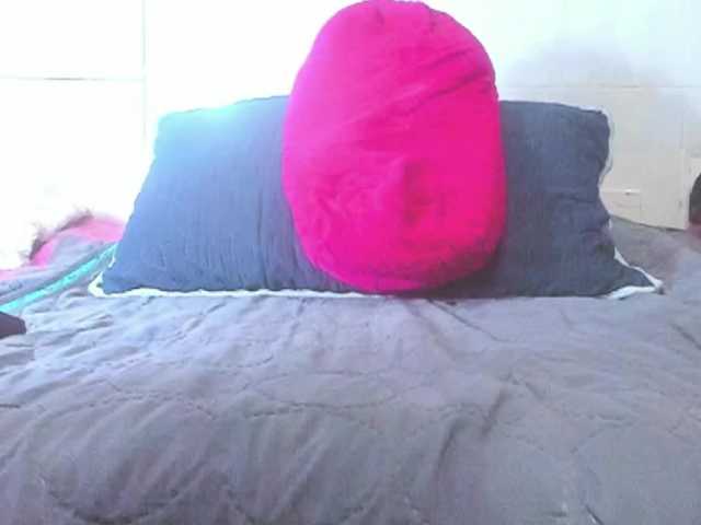 sacha09-L's BongaCams show and profile