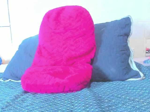 sacha09-L's BongaCams show and profile