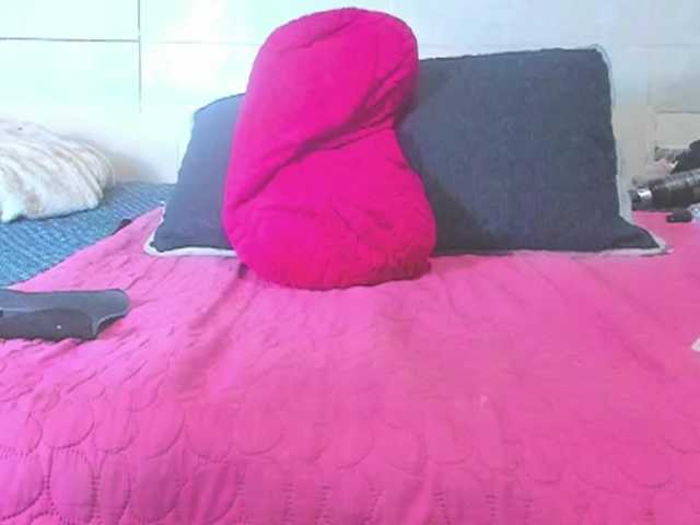 sacha09-L's BongaCams show and profile