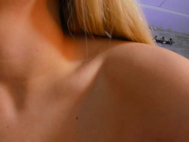 MiriSin's BongaCams show and profile