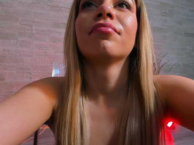 MiriSin's BongaCams show and profile