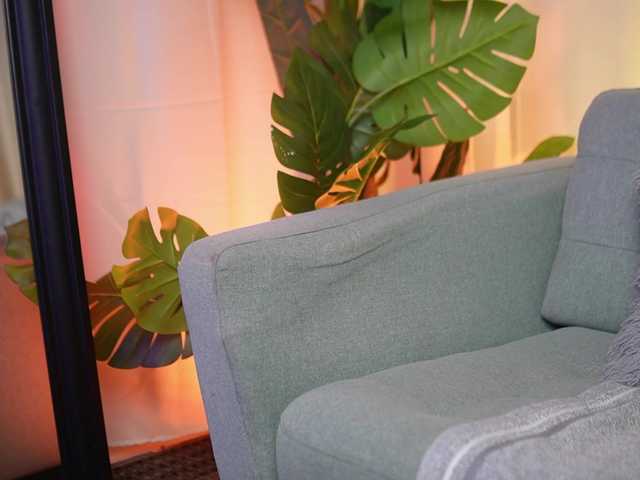 KayleeSmoke's BongaCams show and profile