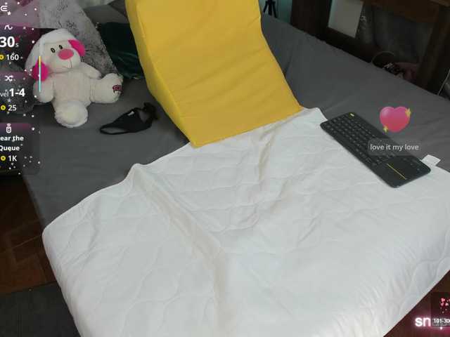 abella01's BongaCams show and profile