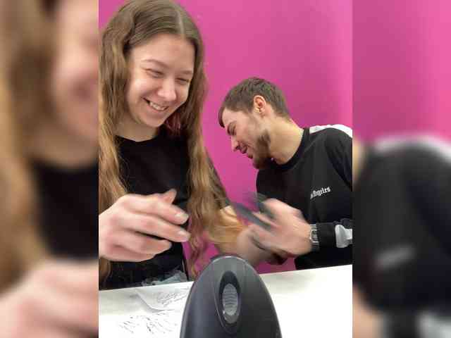 -SweetCouple-1 webcam