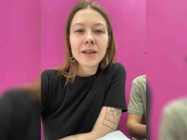 -SweetCouple-1 webcam