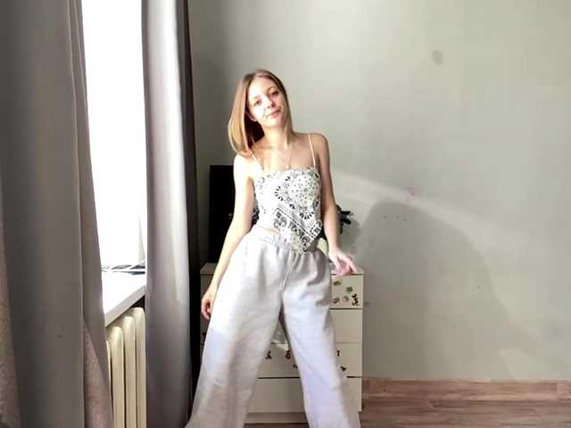 PinkPetal from BongaCams