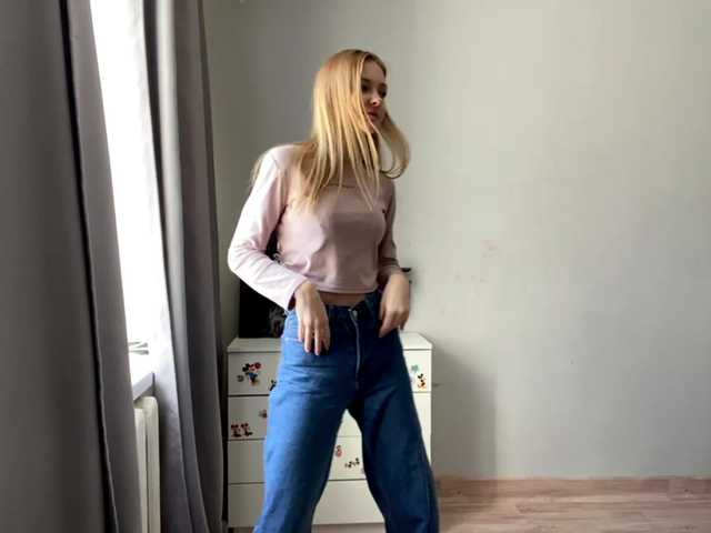 PinkPetal – webcam model profile photo