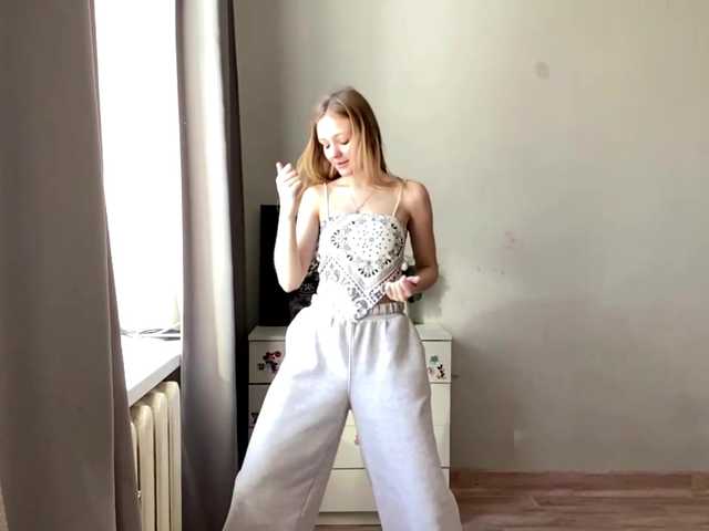 PinkPetal — Shhh MOM at Home | @remain tokens more Strip Dance | check my TIP Menu | Lets CUM together in PVT