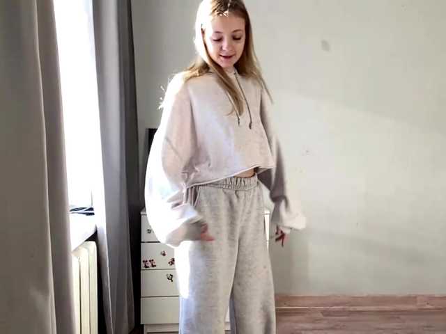 PinkPetal — Shhh MOM at Home | @remain tokens more Strip Dance | check my TIP Menu | Lets CUM together in PVT