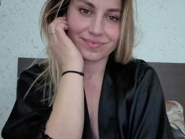 Abby666's BongaCams show and profile