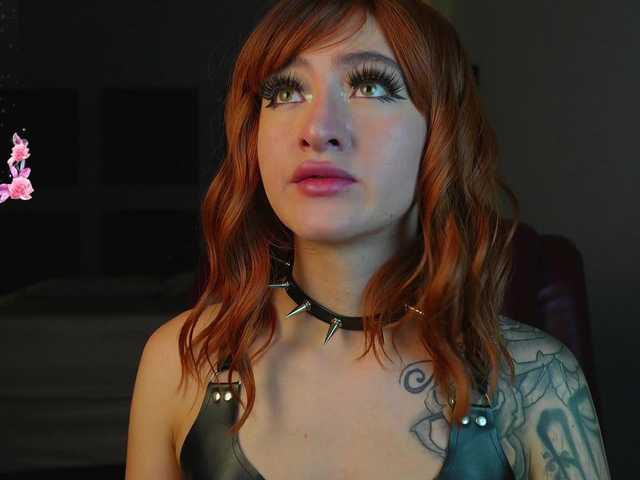 Violetx-x's BongaCams show and profile