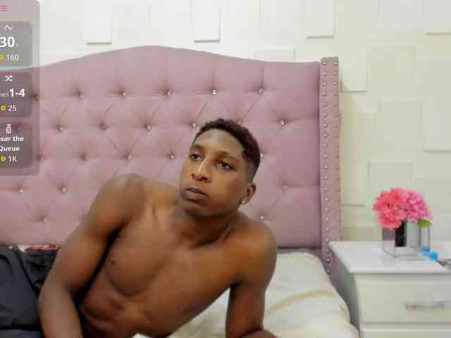 Mia-Towers Live Webcam on BongaCams