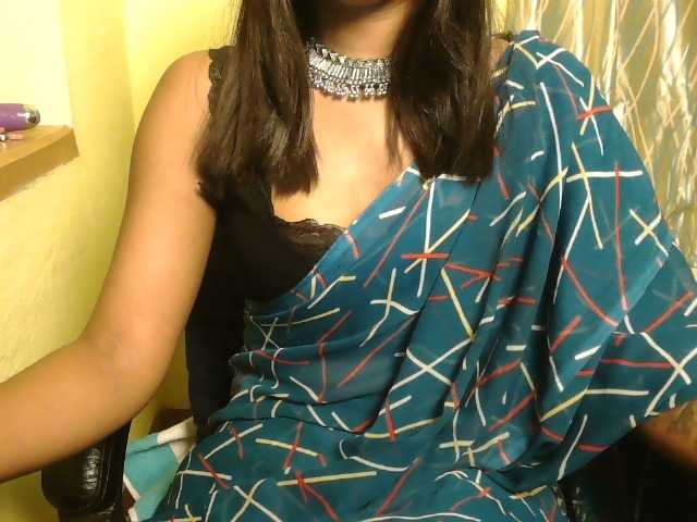 Stripiqueen's BongaCams show and profile