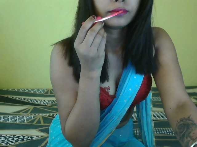 Stripiqueen's BongaCams show and profile