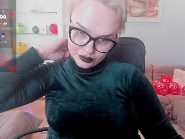 KamillaJei's BongaCams show and profile