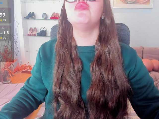 KamillaJei's BongaCams show and profile