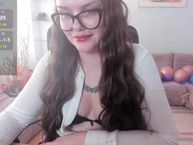 KamillaJei's BongaCams show and profile