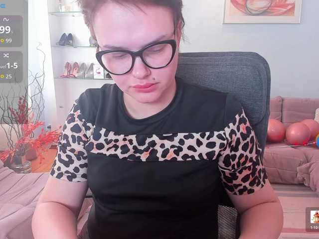 KamillaJei's BongaCams show and profile