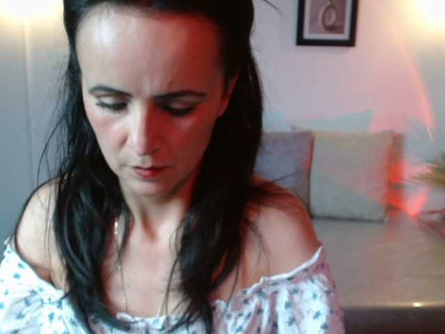 julianaLX's BongaCams show and profile