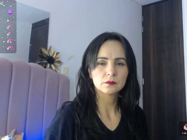 julianaLX's BongaCams show and profile